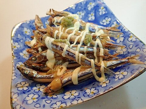 酢味噌/マヨ/柚子胡椒で　焼ききびなごのおつまみ